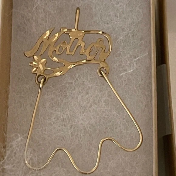 Vintage 14K Mother charm holder pendant - Picture 7 of 7